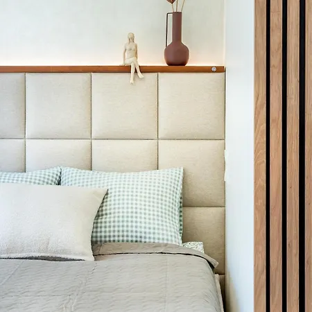 Designer In The Heart Of The - Free Parking!