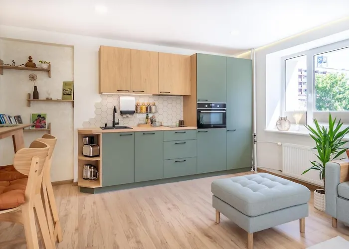 Apartment Designer In The Heart Of The - Free Parking! *