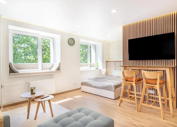 Apartment Designer In The Heart Of The - Free Parking!