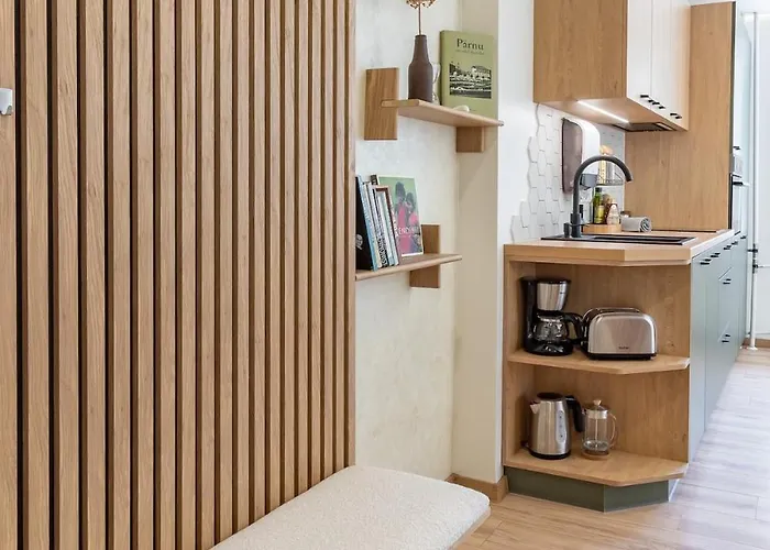 Apartment Designer In The Heart Of The - Free Parking! *